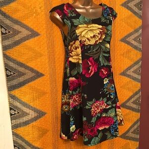 Vintage 90’s Black and Floral BabyDoll Dress Small Women’s Size 4 Brandless